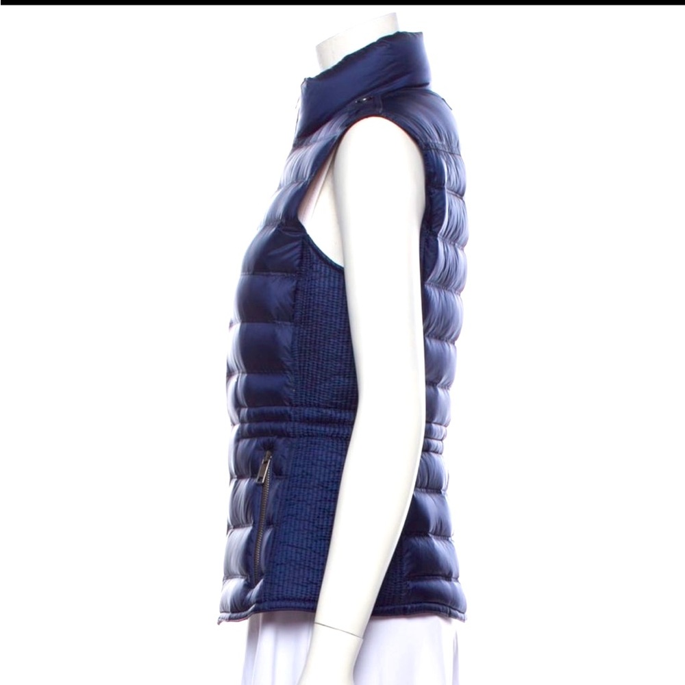 Burberry Brit Quilted Puff Vest. Navy Blue. Size XS